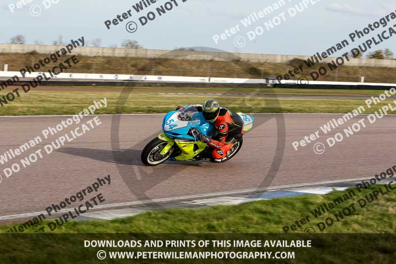 Rockingham no limits trackday;enduro digital images;event digital images;eventdigitalimages;no limits trackdays;peter wileman photography;racing digital images;rockingham raceway northamptonshire;rockingham trackday photographs;trackday digital images;trackday photos