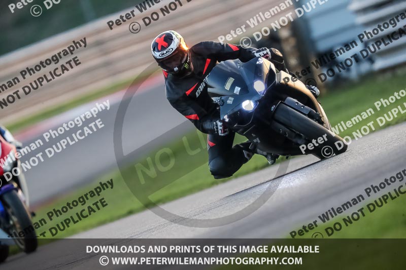 Rockingham no limits trackday;enduro digital images;event digital images;eventdigitalimages;no limits trackdays;peter wileman photography;racing digital images;rockingham raceway northamptonshire;rockingham trackday photographs;trackday digital images;trackday photos