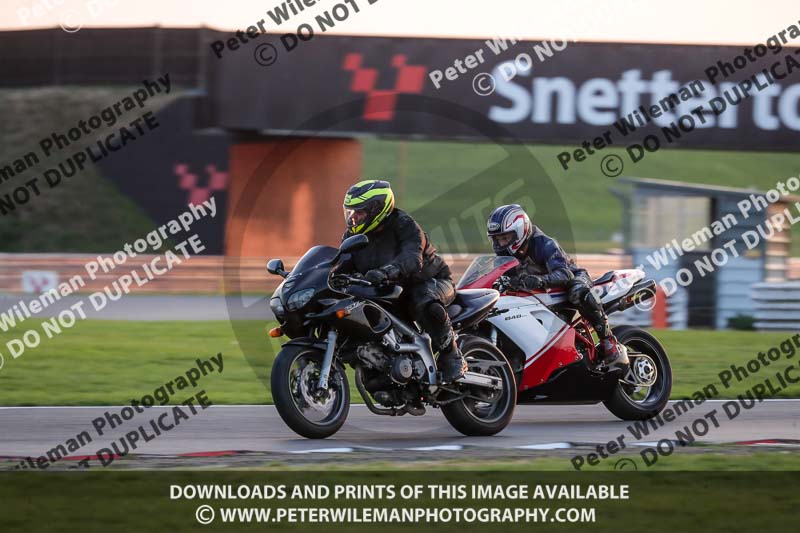 Rockingham no limits trackday;enduro digital images;event digital images;eventdigitalimages;no limits trackdays;peter wileman photography;racing digital images;rockingham raceway northamptonshire;rockingham trackday photographs;trackday digital images;trackday photos