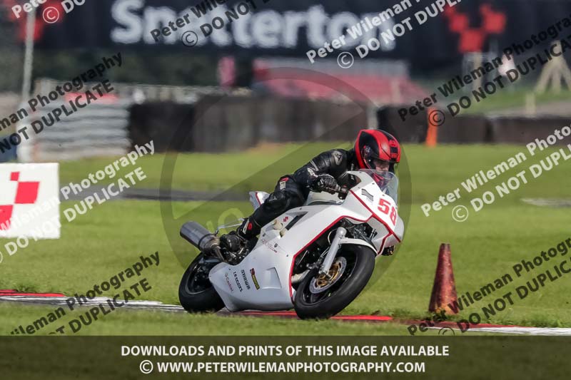 enduro digital images;event digital images;eventdigitalimages;no limits trackdays;peter wileman photography;racing digital images;snetterton;snetterton no limits trackday;snetterton photographs;snetterton trackday photographs;trackday digital images;trackday photos