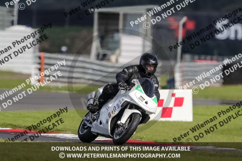 enduro digital images;event digital images;eventdigitalimages;no limits trackdays;peter wileman photography;racing digital images;snetterton;snetterton no limits trackday;snetterton photographs;snetterton trackday photographs;trackday digital images;trackday photos