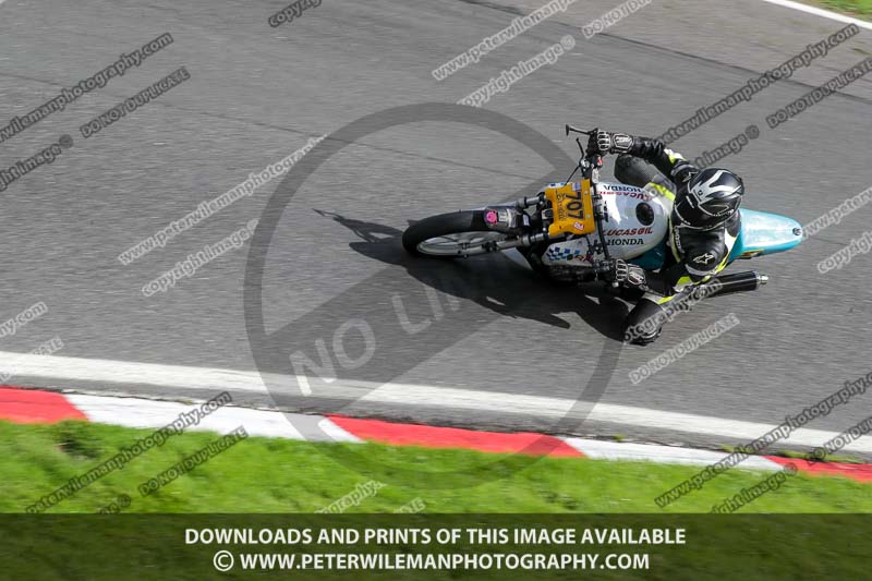 cadwell no limits trackday;cadwell park;cadwell park photographs;cadwell trackday photographs;enduro digital images;event digital images;eventdigitalimages;no limits trackdays;peter wileman photography;racing digital images;trackday digital images;trackday photos