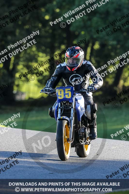 cadwell no limits trackday;cadwell park;cadwell park photographs;cadwell trackday photographs;enduro digital images;event digital images;eventdigitalimages;no limits trackdays;peter wileman photography;racing digital images;trackday digital images;trackday photos