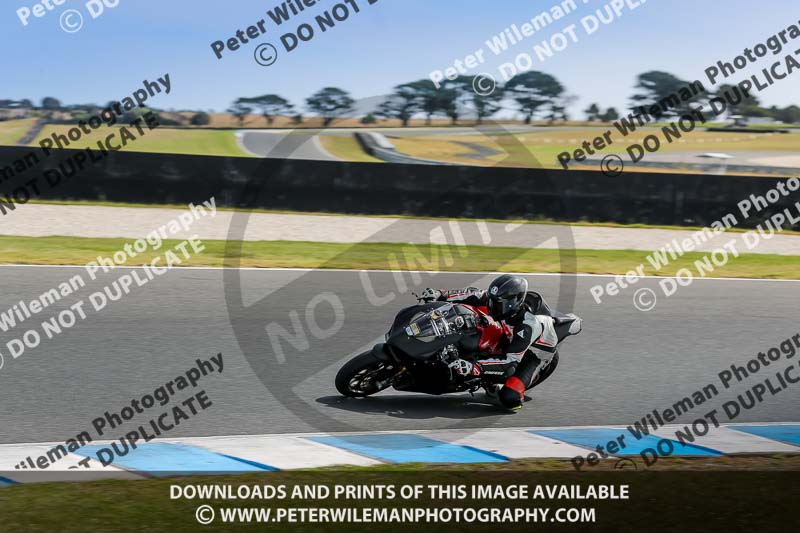 07th to 9th January 2019;Phillip Island;event digital images;motorbikes;no limits;peter wileman photography;trackday;trackday digital images