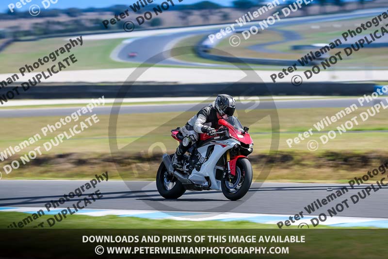 07th to 9th January 2019;Phillip Island;event digital images;motorbikes;no limits;peter wileman photography;trackday;trackday digital images