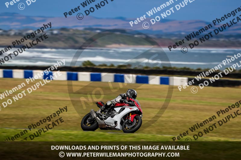 07th to 9th January 2019;Phillip Island;event digital images;motorbikes;no limits;peter wileman photography;trackday;trackday digital images