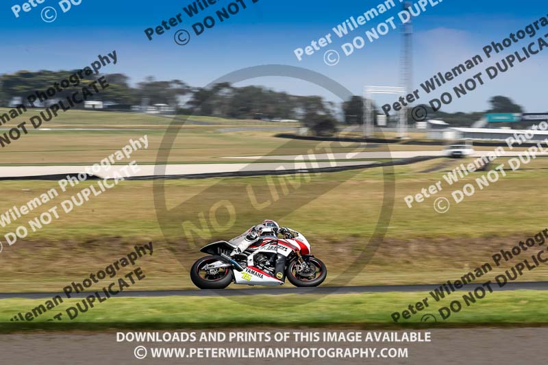 07th to 9th January 2019;Phillip Island;event digital images;motorbikes;no limits;peter wileman photography;trackday;trackday digital images