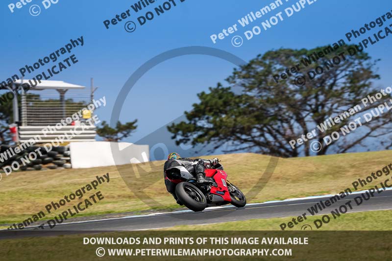 07th to 9th January 2019;Phillip Island;event digital images;motorbikes;no limits;peter wileman photography;trackday;trackday digital images