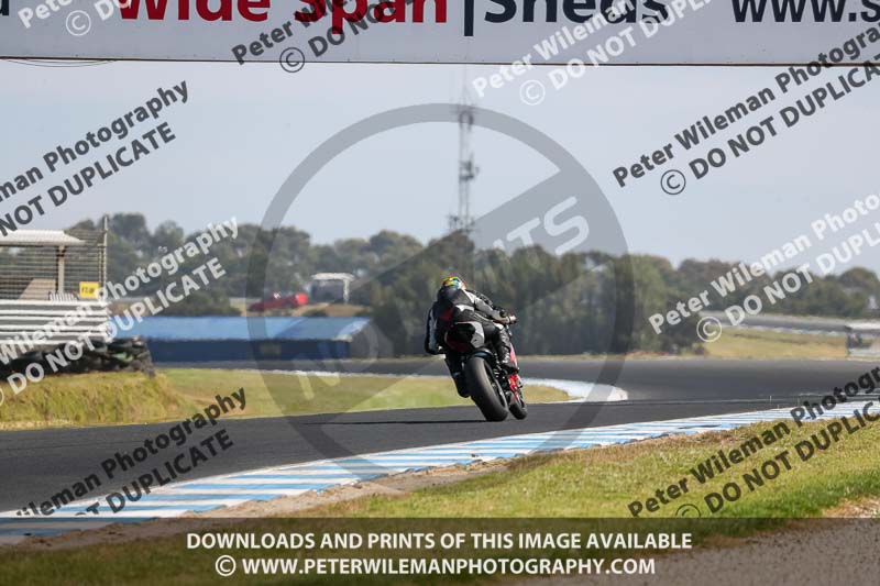 07th to 9th January 2019;Phillip Island;event digital images;motorbikes;no limits;peter wileman photography;trackday;trackday digital images