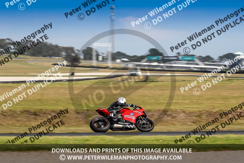 07th to 9th January 2019;Phillip Island;event digital images;motorbikes;no limits;peter wileman photography;trackday;trackday digital images