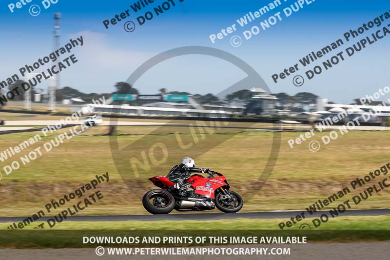 07th to 9th January 2019;Phillip Island;event digital images;motorbikes;no limits;peter wileman photography;trackday;trackday digital images