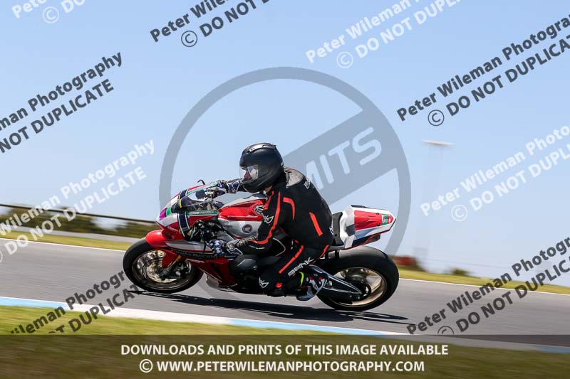 07th to 9th January 2019;Phillip Island;event digital images;motorbikes;no limits;peter wileman photography;trackday;trackday digital images