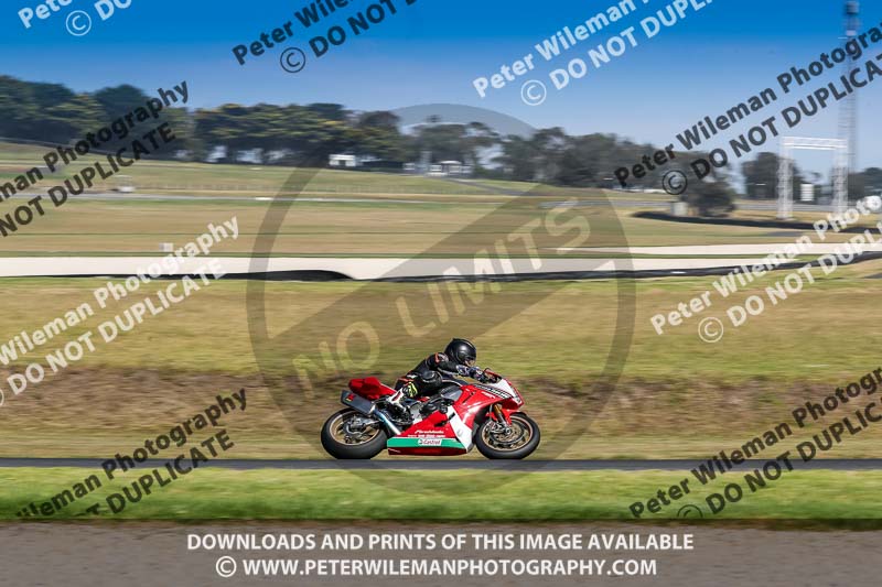 07th to 9th January 2019;Phillip Island;event digital images;motorbikes;no limits;peter wileman photography;trackday;trackday digital images