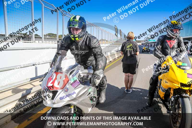 07th to 9th January 2019;Phillip Island;event digital images;motorbikes;no limits;peter wileman photography;trackday;trackday digital images