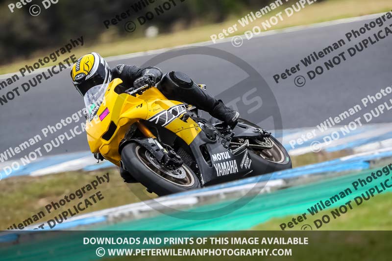 07th to 9th January 2019;Phillip Island;event digital images;motorbikes;no limits;peter wileman photography;trackday;trackday digital images