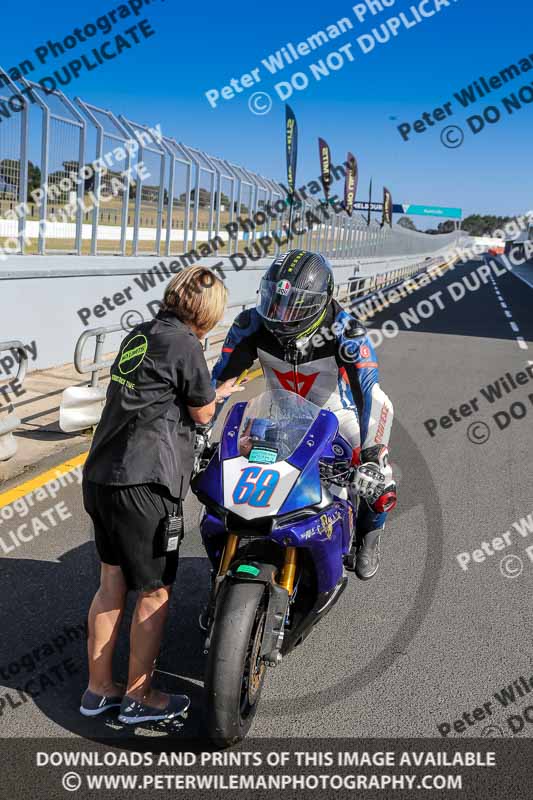 07th to 9th January 2019;Phillip Island;event digital images;motorbikes;no limits;peter wileman photography;trackday;trackday digital images