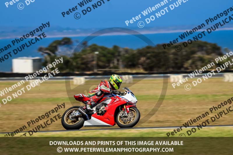 07th to 9th January 2019;Phillip Island;event digital images;motorbikes;no limits;peter wileman photography;trackday;trackday digital images