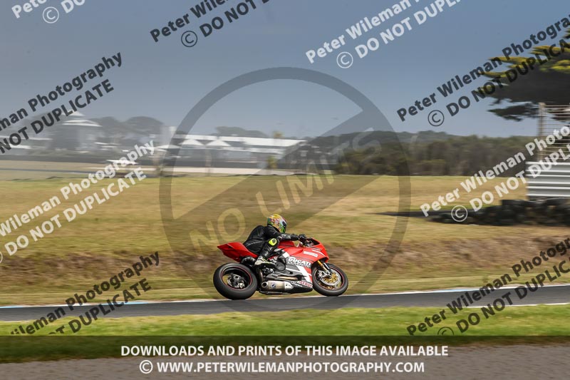 07th to 9th January 2019;Phillip Island;event digital images;motorbikes;no limits;peter wileman photography;trackday;trackday digital images