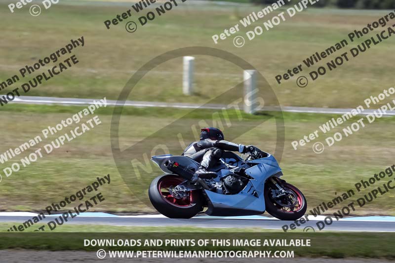 07th to 9th January 2019;Phillip Island;event digital images;motorbikes;no limits;peter wileman photography;trackday;trackday digital images