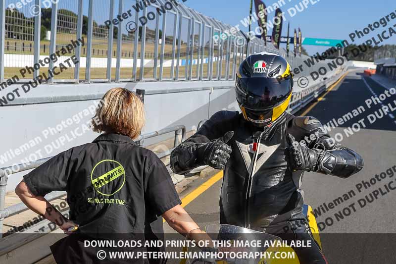 07th to 9th January 2019;Phillip Island;event digital images;motorbikes;no limits;peter wileman photography;trackday;trackday digital images