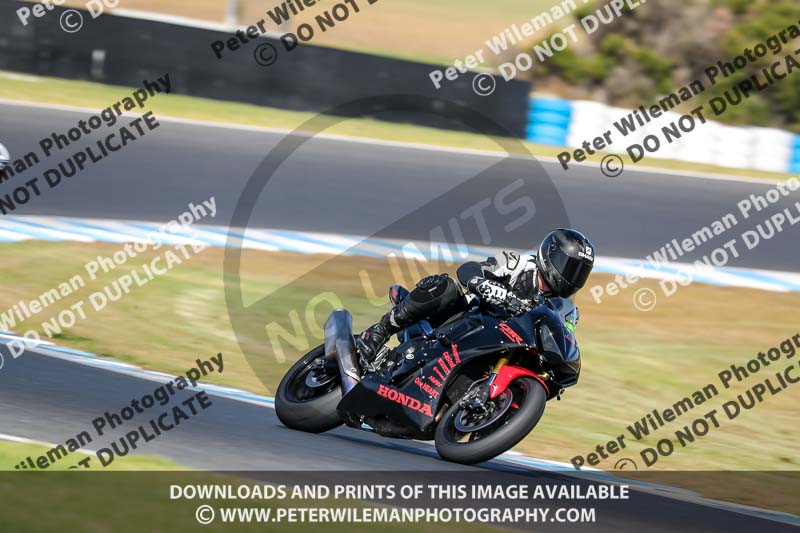 07th to 9th January 2019;Phillip Island;event digital images;motorbikes;no limits;peter wileman photography;trackday;trackday digital images