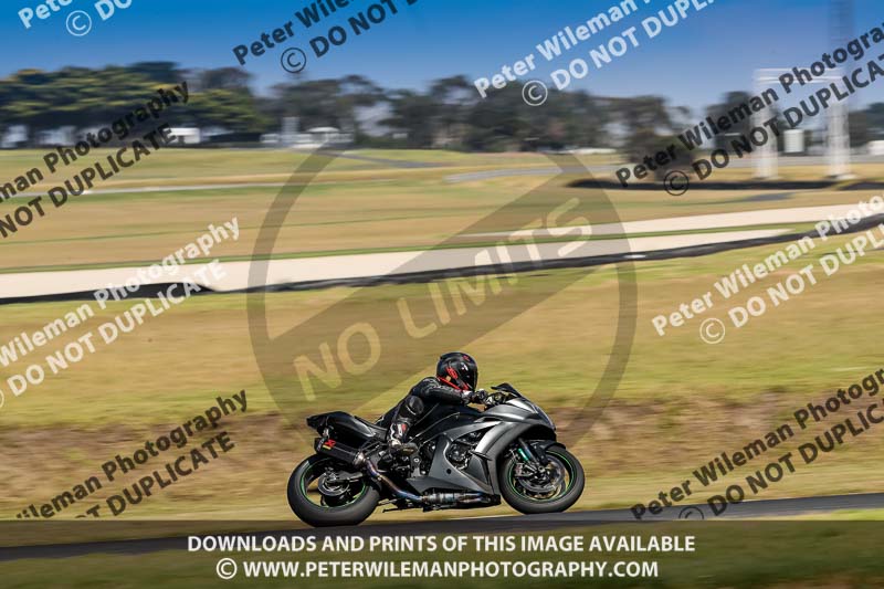 07th to 9th January 2019;Phillip Island;event digital images;motorbikes;no limits;peter wileman photography;trackday;trackday digital images