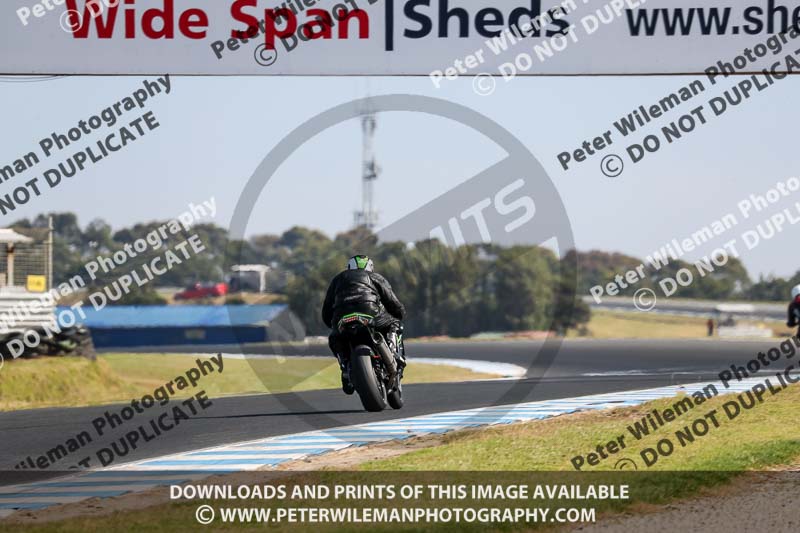 07th to 9th January 2019;Phillip Island;event digital images;motorbikes;no limits;peter wileman photography;trackday;trackday digital images