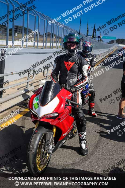 07th to 9th January 2019;Phillip Island;event digital images;motorbikes;no limits;peter wileman photography;trackday;trackday digital images