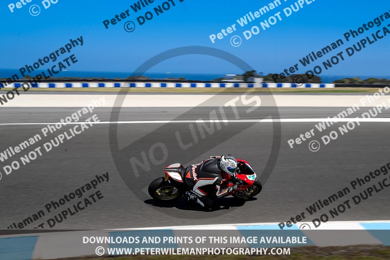 07th to 9th January 2019;Phillip Island;event digital images;motorbikes;no limits;peter wileman photography;trackday;trackday digital images