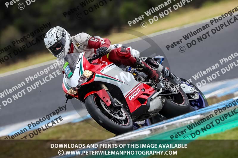 07th to 9th January 2019;Phillip Island;event digital images;motorbikes;no limits;peter wileman photography;trackday;trackday digital images