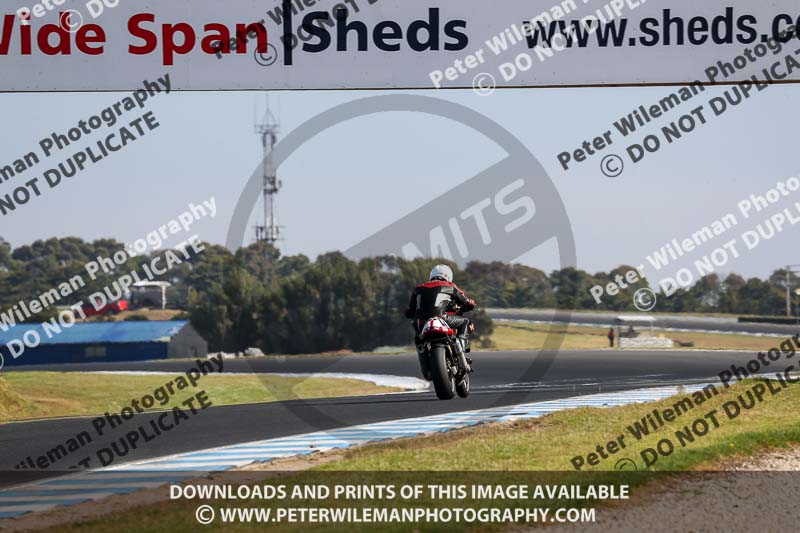 07th to 9th January 2019;Phillip Island;event digital images;motorbikes;no limits;peter wileman photography;trackday;trackday digital images