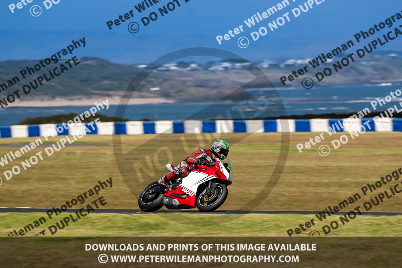 07th to 9th January 2019;Phillip Island;event digital images;motorbikes;no limits;peter wileman photography;trackday;trackday digital images