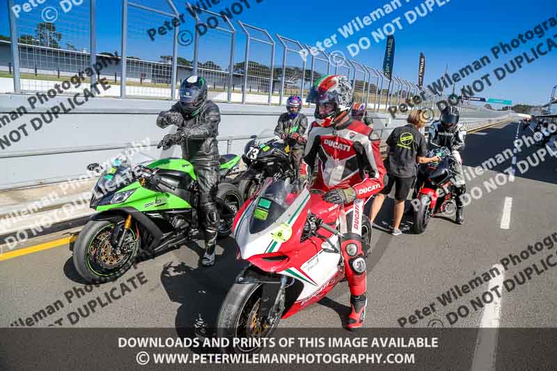 07th to 9th January 2019;Phillip Island;event digital images;motorbikes;no limits;peter wileman photography;trackday;trackday digital images