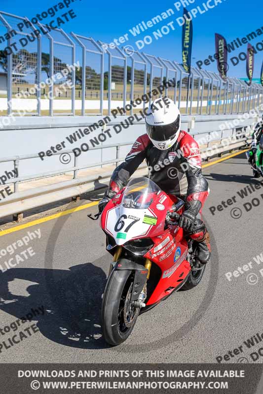 07th to 9th January 2019;Phillip Island;event digital images;motorbikes;no limits;peter wileman photography;trackday;trackday digital images