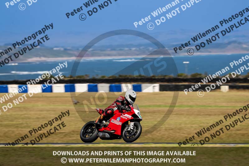 07th to 9th January 2019;Phillip Island;event digital images;motorbikes;no limits;peter wileman photography;trackday;trackday digital images